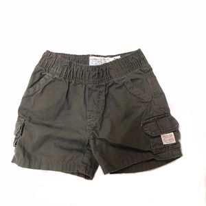 🧸5 for $20 children’s place green cargo shorts